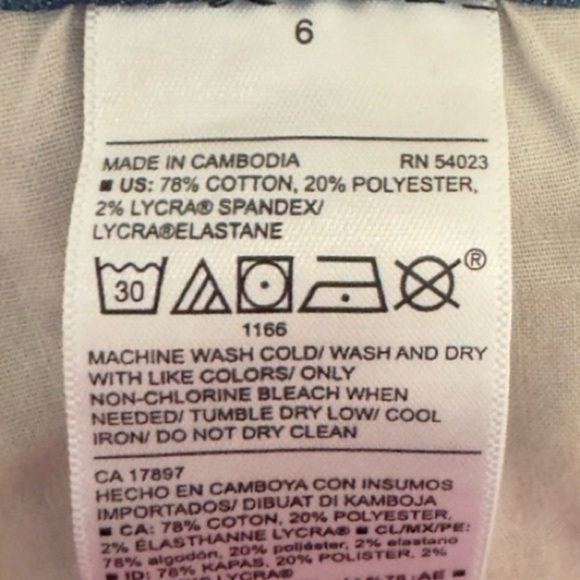 Old Navy Super-Skinny Jeans - Picture 4 of 4